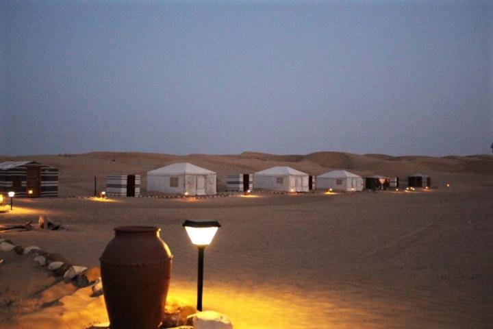Legend Desert Camp Fulayj al Masha'ikh Exterior photo